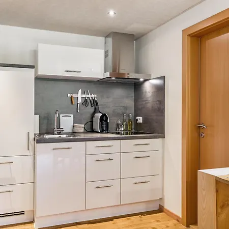 Und Me - *